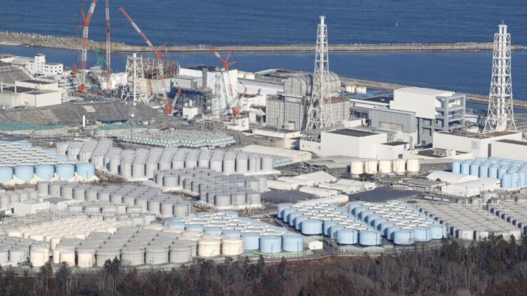 Le Japon envisage de libérer l&rsquo;eau de Fukushima entre fin août et début septembre.