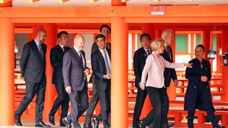 Le G-7 envisage des liens plus étroits avec les pays émergents pour contrer la Russie et la Chine