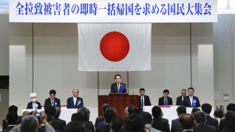 Le Premier ministre japonais s&rsquo;engage à organiser rapidement des pourparlers sur les personnes enlevées avec la Corée du Nord