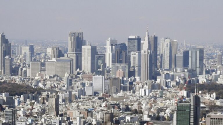 La crescita del PIL del Giappone nel periodo gennaio-marzo è stata rivista al 2,7% sulla base della spesa in conto capitale