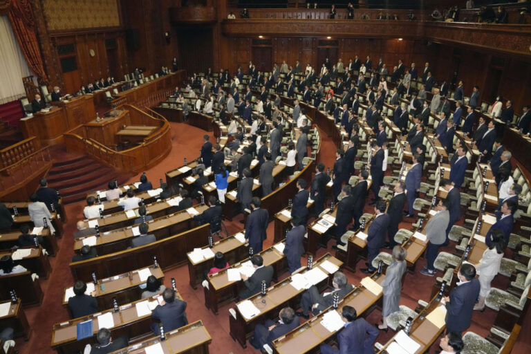 Le Japon promulgue une loi pour fusionner les cartes d&rsquo;assurance maladie avec les identifiants « Mon numéro »