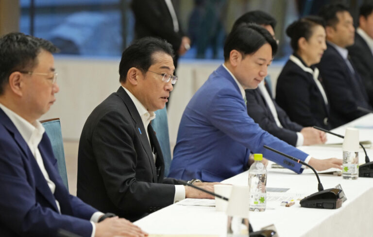 Le Japon vise à porter le ratio de femmes exécutives à 30 % dans les entreprises cotées d&rsquo;ici 2030