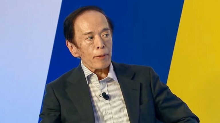 Le chef de la Banque du Japon défend l&rsquo;assouplissement monétaire alors que le yen continue de s&rsquo;affaiblir
