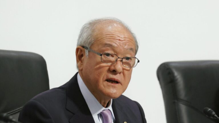 Le chef des finances du Japon s&rsquo;engage à réagir aux mouvements de change excessifs