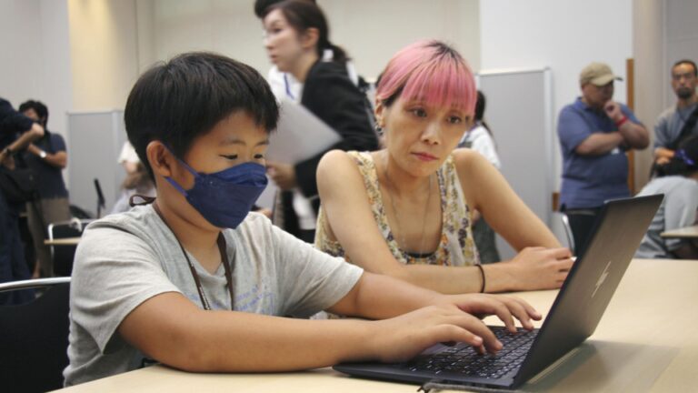 Benesse lance un service d&rsquo;IA pour aider les enfants dans leurs projets de recherche