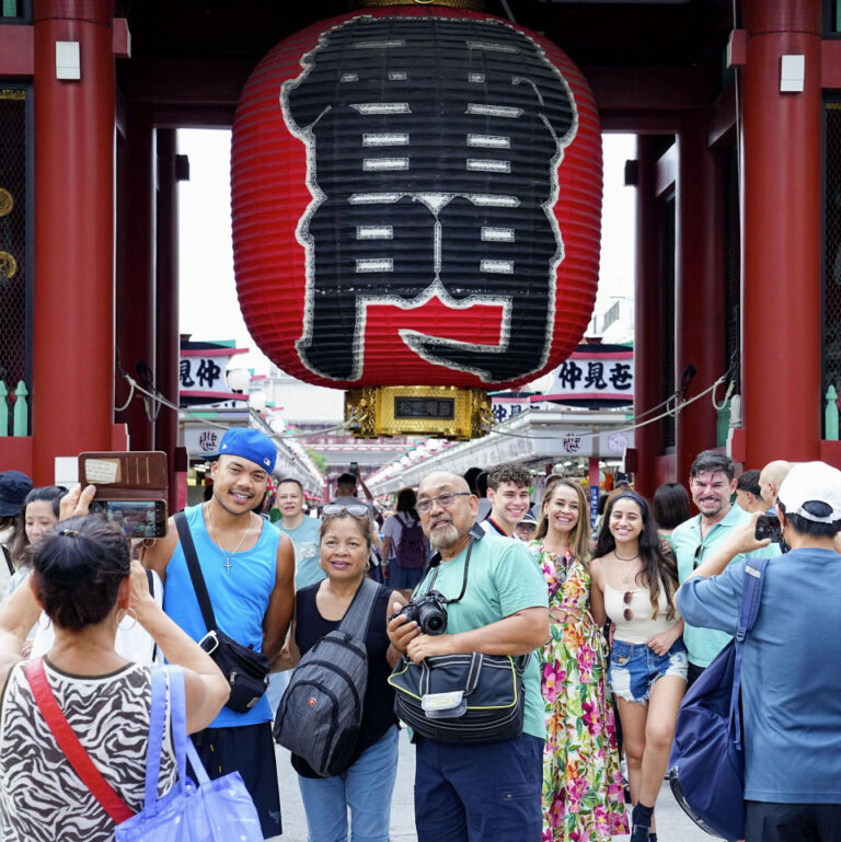 De plus en plus de destinations touristiques japonaises imposent des taxes hôtelières pour financer des promotions