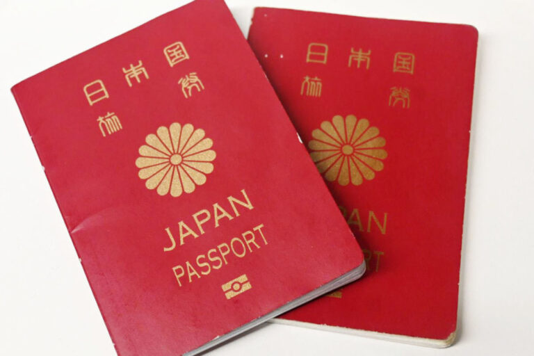 La force des passeports japonais tombe à la 3e place, Singapour s’empare de la première place