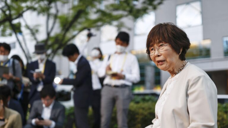 Sobrevivente de Hiroshima que se reuniu com o G-7 diz que a visita foi um passo em direção à abolição das armas nucleares