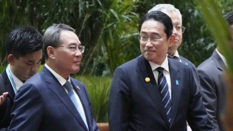 Kishida du Japon exhorte le Premier ministre chinois à mettre fin à l&rsquo;interdiction d&rsquo;importer de l&rsquo;eau de Fukushima