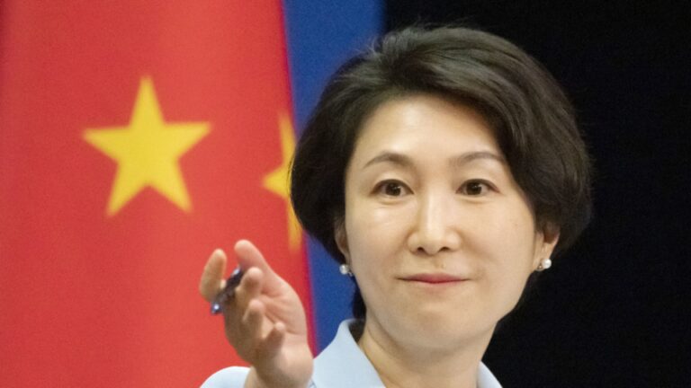 La Chine recherche le dialogue pour des relations stables alors que le Japon réorganise son gouvernement