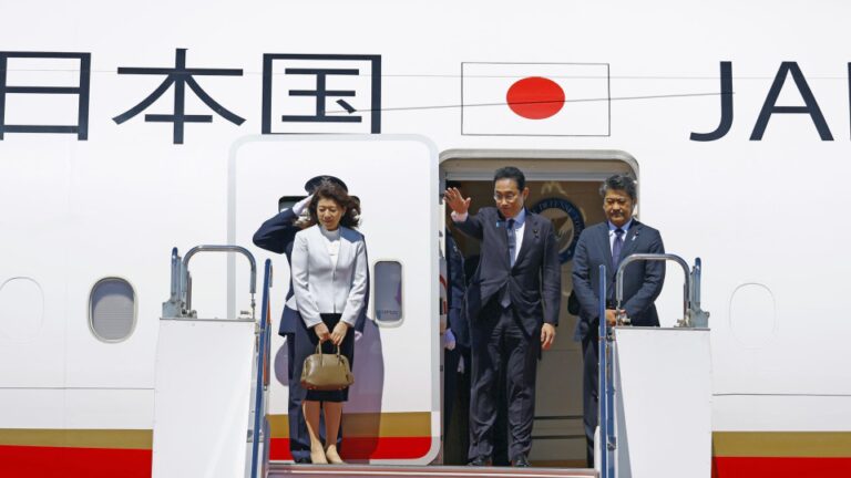 Le Premier ministre japonais Kishida entame un voyage en Indonésie et en Inde pour les négociations de l&rsquo;ASEAN et du G20