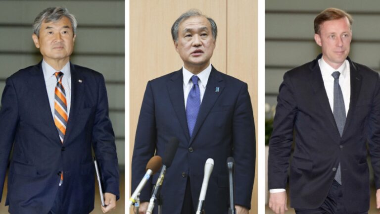 Les conseillers à la sécurité des États-Unis, du Japon et de la Corée du Sud discutent du sommet Poutine-Kim