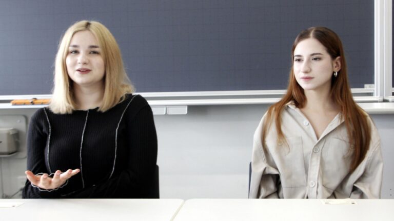 Les universités et entreprises japonaises se démènent pour aider les étudiants ukrainiens déplacés