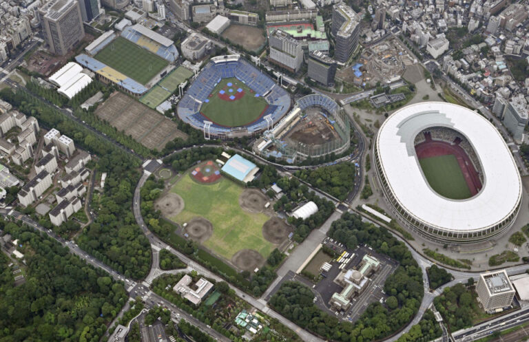 La UNESCO pide detener el plan de reurbanización de Jingu debido a la pérdida de árboles