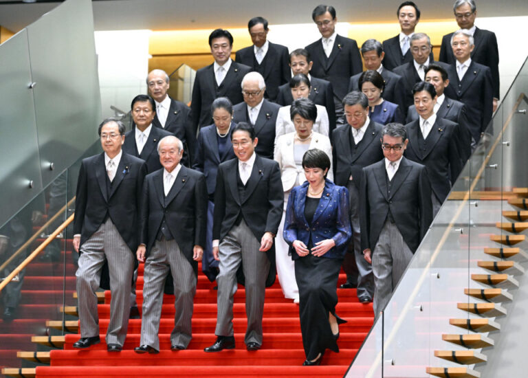 Un plus grand nombre de femmes parlementaires sont essentielles pour élever les femmes au leadership au Japon
