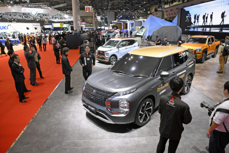 Des véhicules électriques de nouvelle génération et des voitures volantes exposées au salon de l&rsquo;auto de Tokyo, rebaptisé