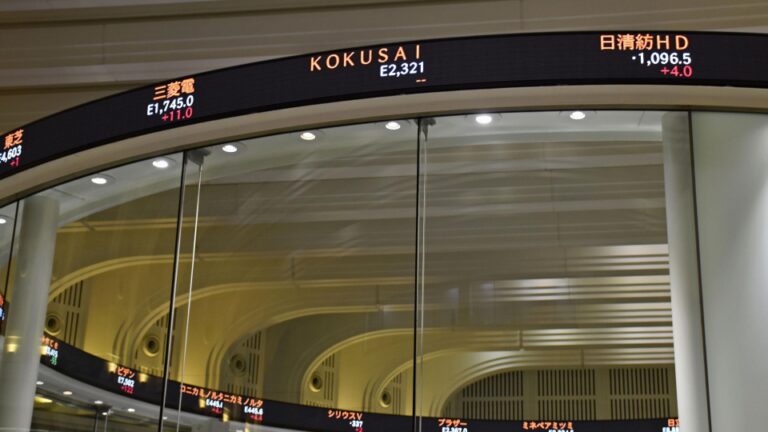 La société de dispositifs à puce Kokusai Electric augmente de 28 % lors de ses débuts à la bourse de Tokyo