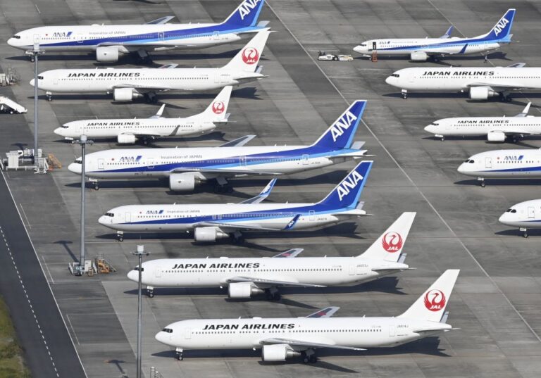 Les deux principales compagnies aériennes japonaises enregistrent une hausse de leurs bénéfices grâce à la suppression des restrictions liées au COVID