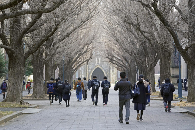 Les universités japonaises grimpent dans le classement mondial du Times