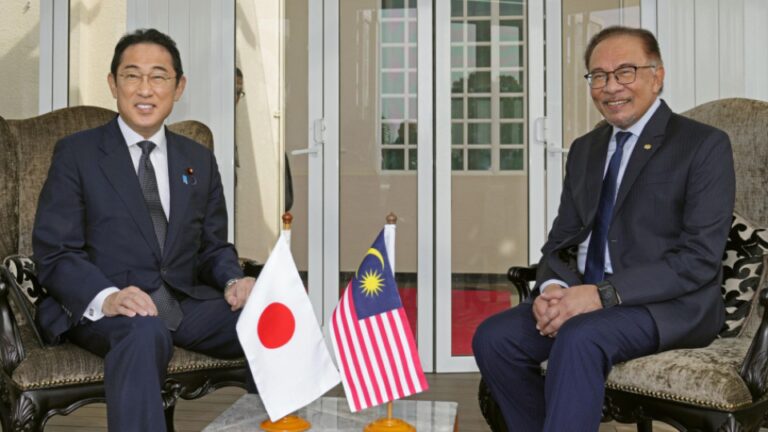 Le Japon et la Malaisie s&rsquo;engagent à renforcer leur coopération en matière de défense face à la montée en puissance de la Chine