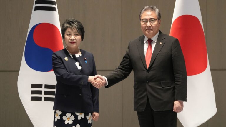 Le Japon se plaint de la décision des « femmes de réconfort » de la Corée du Sud lors des négociations