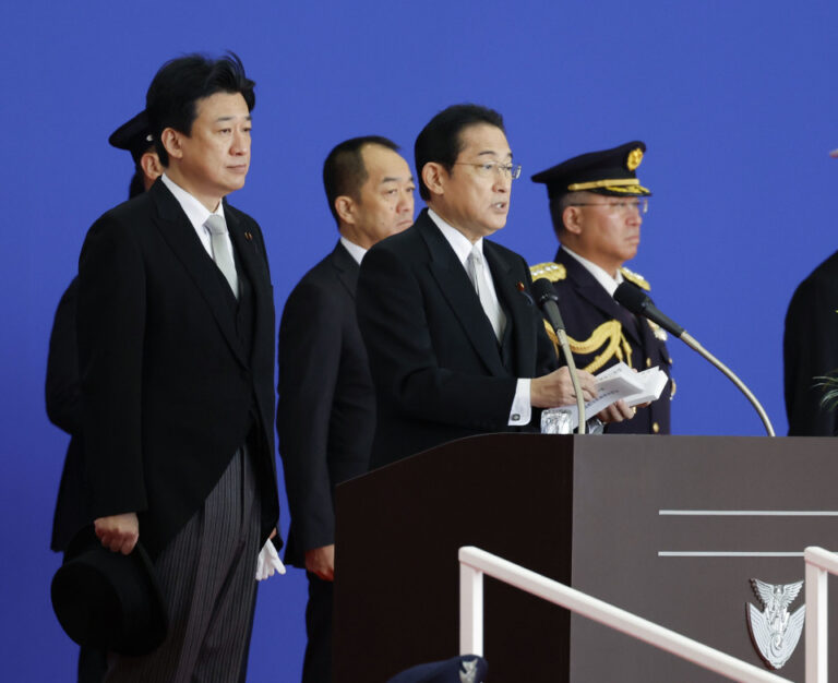 Le Premier ministre Kishida se méfie des vols conjoints de bombardiers sino-russes près du Japon