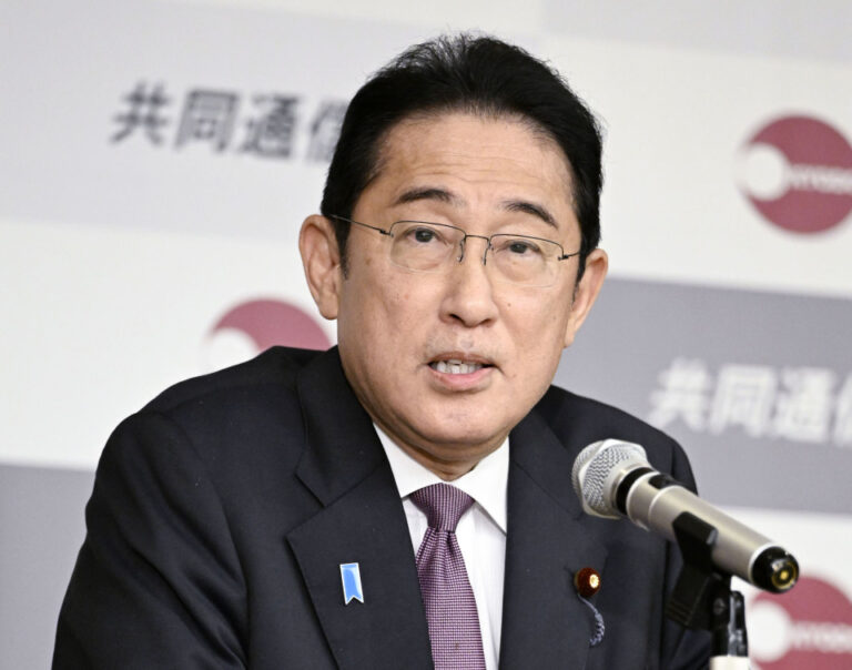 Le Premier ministre japonais s&rsquo;engage à faire tout son possible pour lutter contre l&rsquo;impact négatif de la hausse des prix