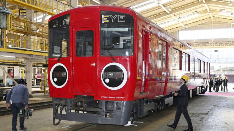 Un nouveau train d&rsquo;inspection ferroviaire accrocheur fera ses débuts au Japon