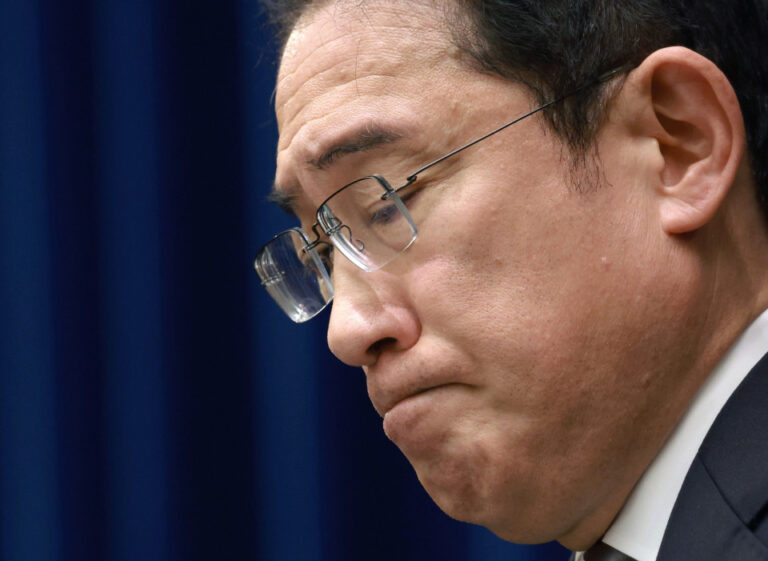 L&rsquo;avenir du Premier ministre japonais incertain pour 2024, les législateurs non factions au centre de l&rsquo;attention