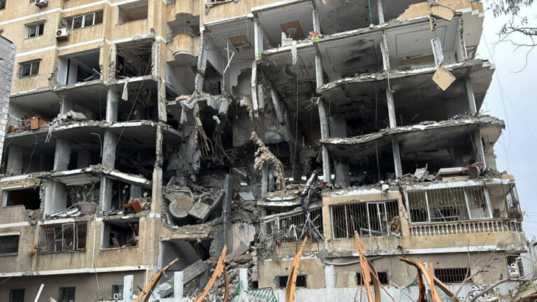 Les dirigeants japonais et israéliens conviennent de communiquer étroitement sur la situation à Gaza