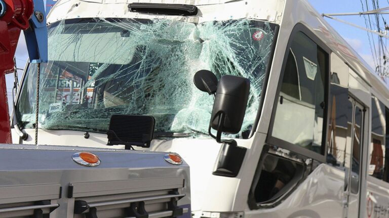 20 personnes, pour la plupart des étrangers, blessées dans un accident de bus dans le sud-ouest du Japon