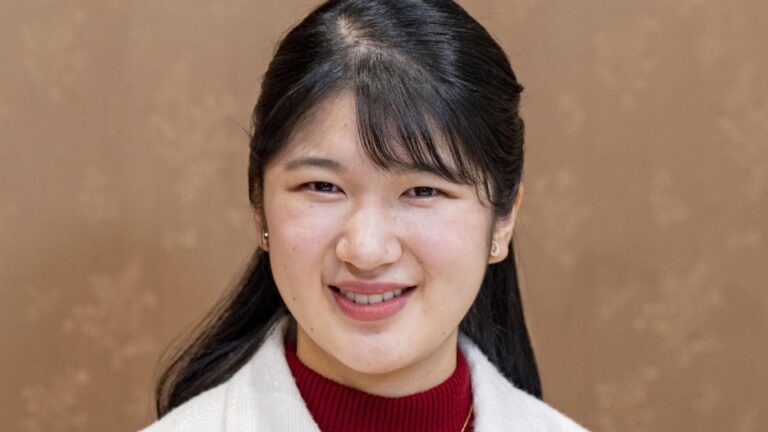 La princesse Aiko travaillera à la Croix-Rouge japonaise à partir d&rsquo;avril