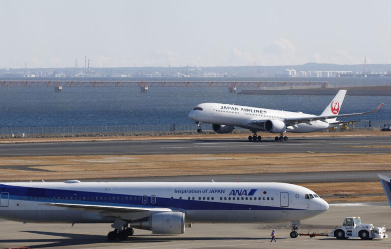 Le Japon annonce des mesures de sécurité d&rsquo;urgence après la collision à l&rsquo;aéroport de Tokyo