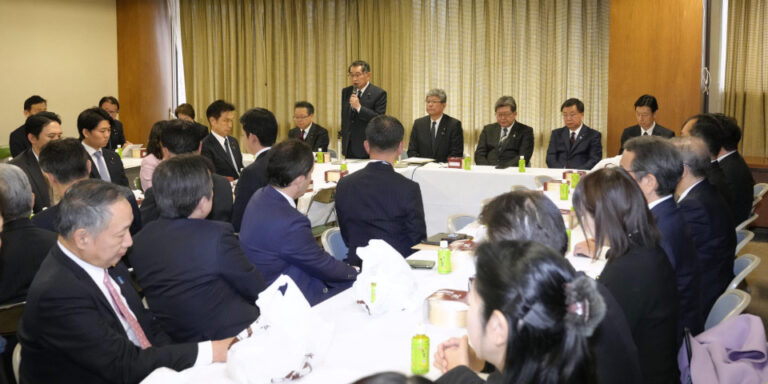 La plus grande faction du LDP va former un comité de liquidation pour la dissolution