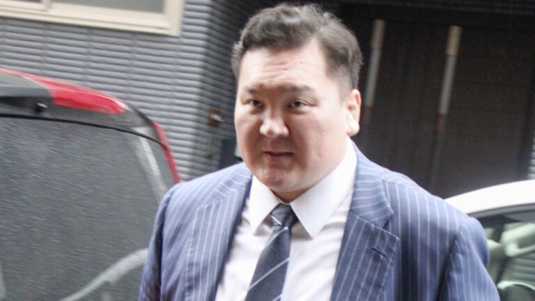 L&rsquo;ancien yokozuna Hakuho risque une sanction pour les violences de Hokuseiho