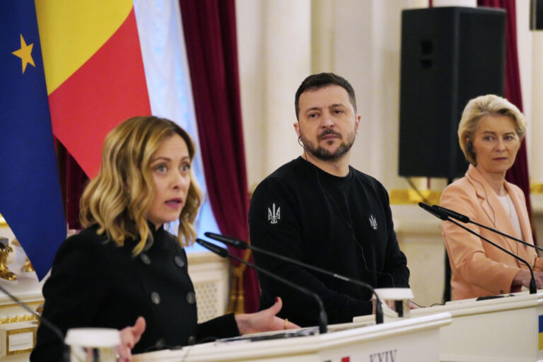 Les dirigeants du G7 promettent leur soutien à l’Ukraine à l’occasion du deuxième anniversaire de l’invasion russe