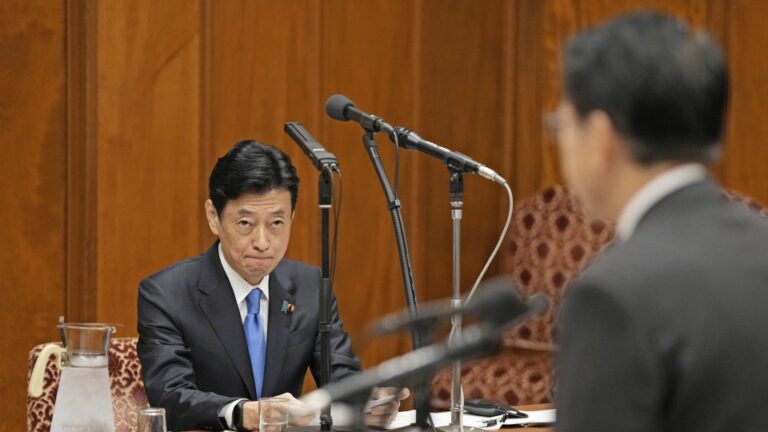 L'ancien Premier ministre Abe a proposé à sa faction de mettre fin à la pratique des caisses noires (législateur)