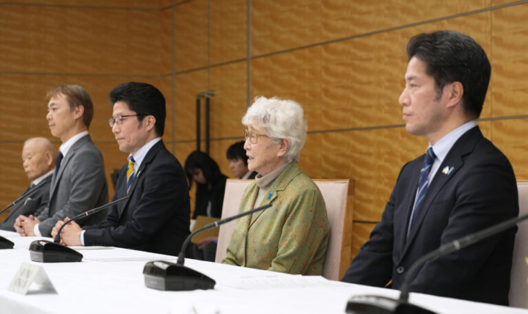 Le Premier ministre japonais s'engage avec fermeté dans le rapatriement des personnes enlevées en Corée du Nord
