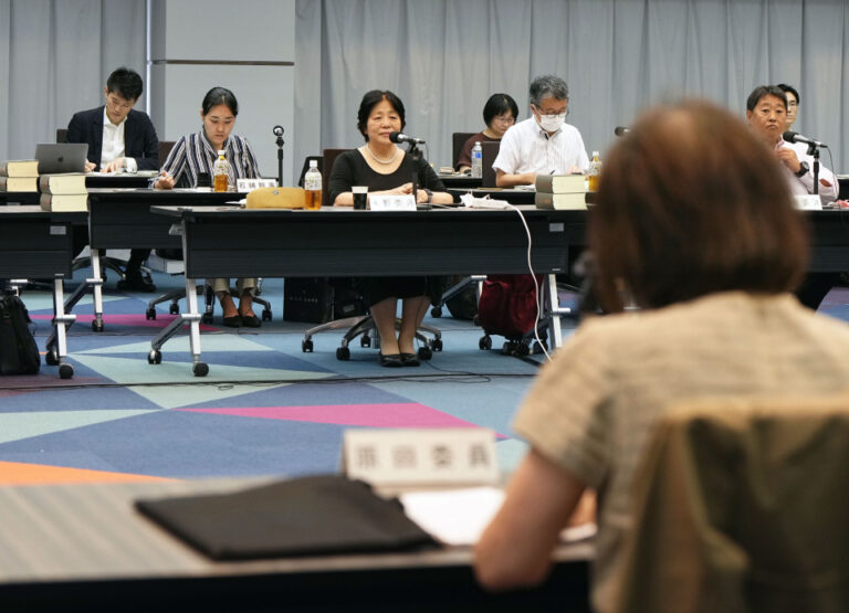 Le gouvernement japonais approuve le projet de loi visant à introduire la garde partagée après le divorce