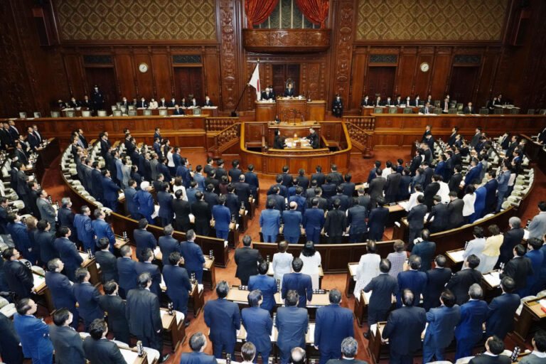 La Chambre basse du Japon approuve un projet de loi autorisant la garde conjointe après un divorce