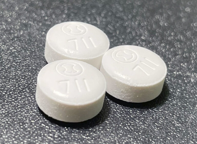 77 % des médicaments oraux contre le COVID-19 au Japon devraient être détruits : estimation
