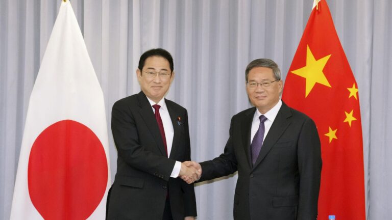 Kishida exprime l'inquiétude du Japon concernant les activités militaires chinoises