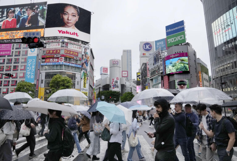 Le Japon a enregistré plus de 16 000 décès dus au COVID-19 entre mai et novembre.  2023