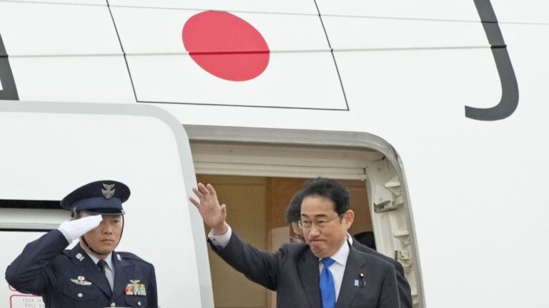 Le Japon et la France conviennent d'entamer des négociations sur un nouveau pacte de sécurité