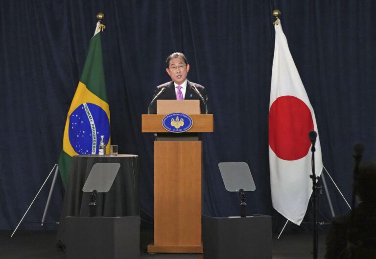 Le Premier ministre japonais déclare qu'il n'est pas prévu de dissoudre la Diète après sa défaite aux élections partielles