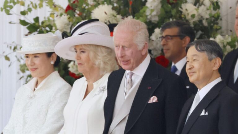 Le roi britannique accueille le couple impérial du Japon en visite d'État