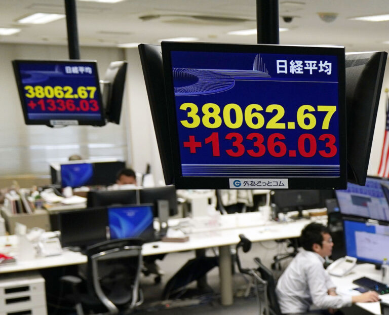 Le Nikkei bondit de 3% et revient à 38 000 points alors que les craintes concernant l'économie américaine s'atténuent