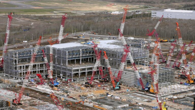 Le japonais Rapidus cherche à obtenir un prêt de 100 milliards de yens pour la production de puces