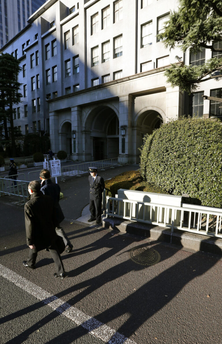Un record : 177 fonctionnaires japonais démissionnent en moins de 10 ans