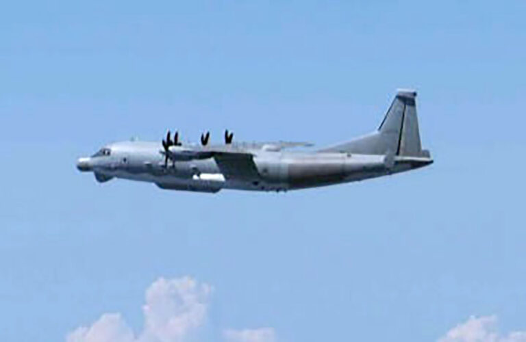 La hotline n'a pas été utilisée en raison de la violation de l'espace aérien japonais par un avion militaire chinois